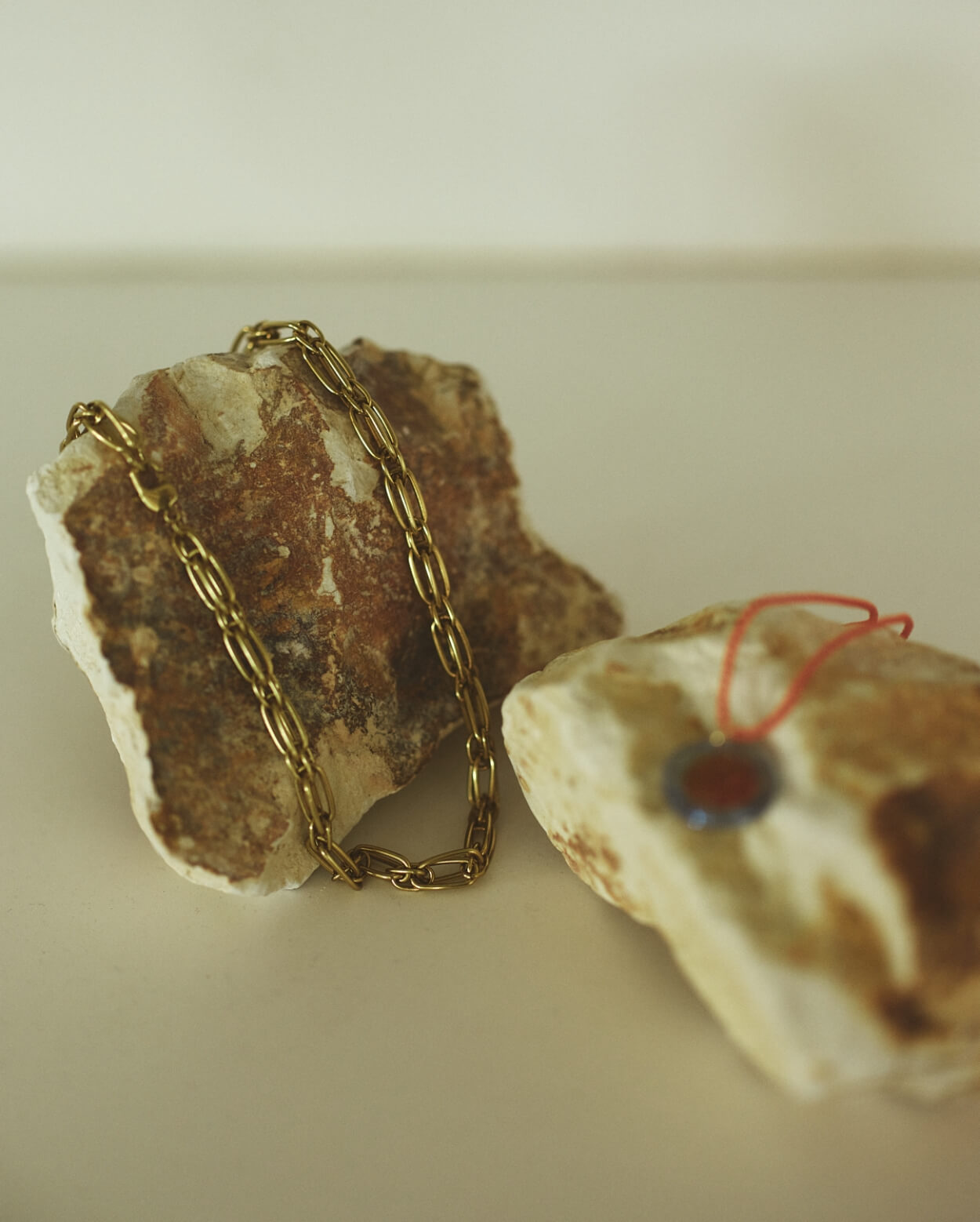 SHIPS FOR WOMEN 2024 FALL AND WINTER �b Attractive Tradition