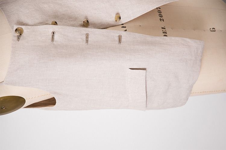 FOCUS ON�qTICCA�r�Ō}���鏉��