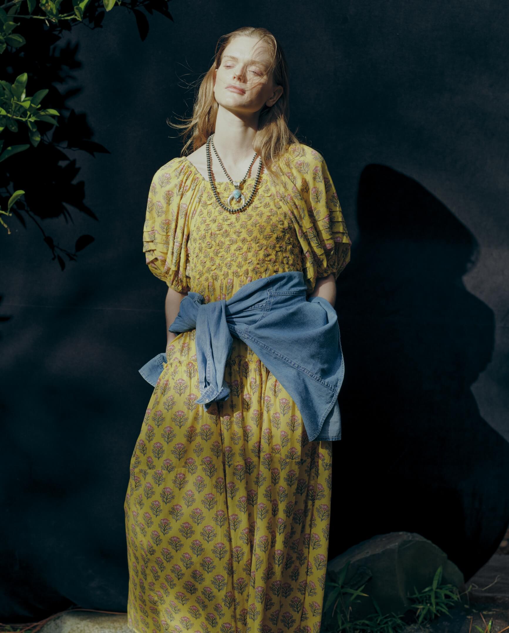 >SHIPS for WOMEN 2026 Summer�b TOUGH Romantic