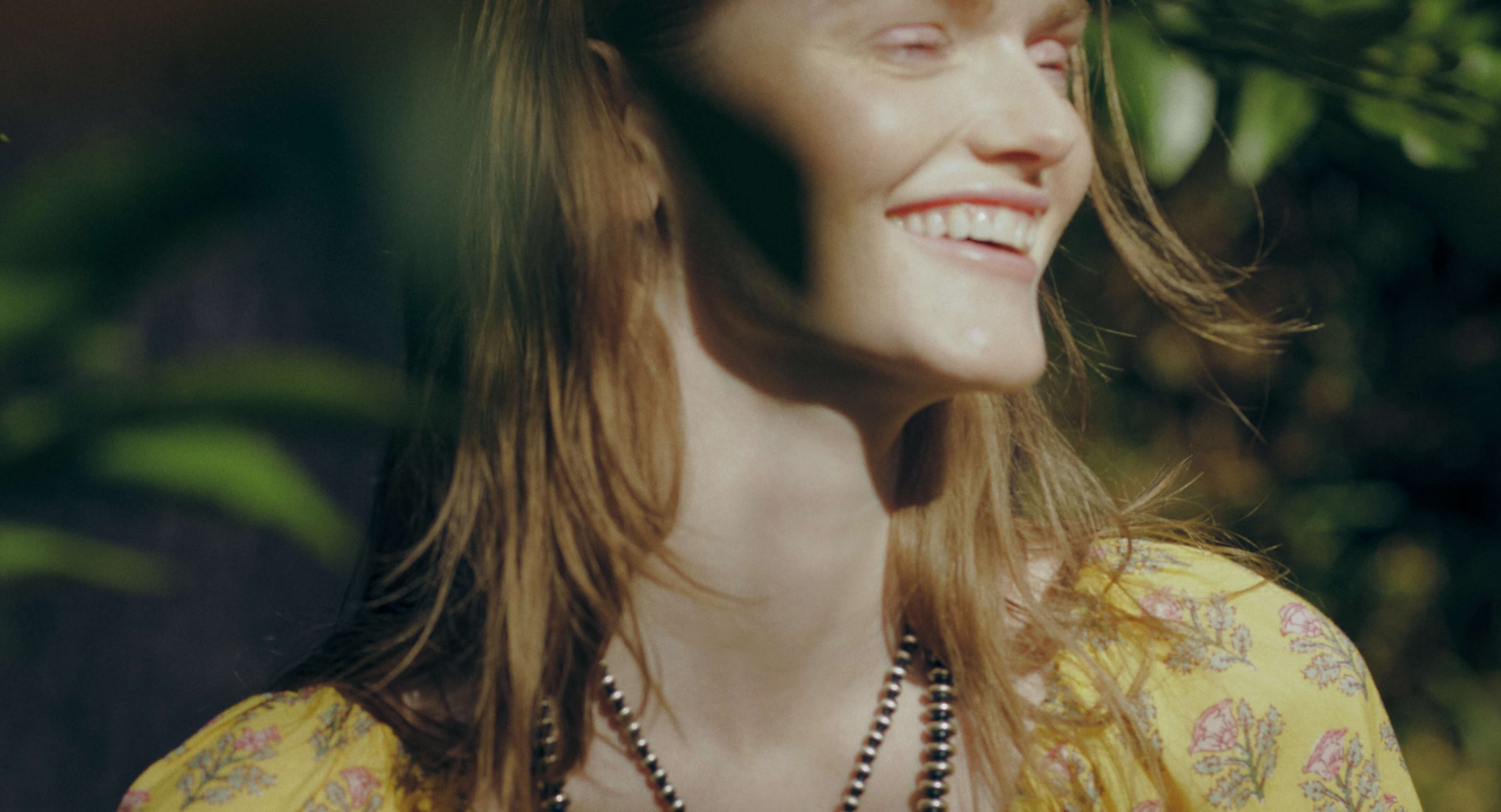 >SHIPS for WOMEN 2026 Summer�b TOUGH Romantic