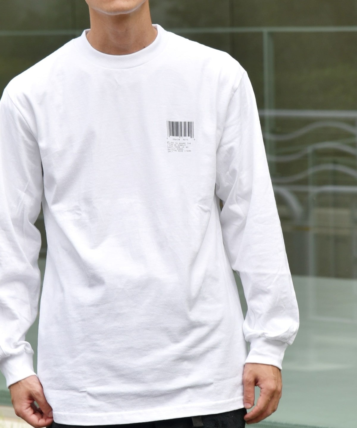 【WEB限定/SHIPS別注】STUDIO BLANCHE: バーコード ロゴ ロングスリーブ Tシャツ (ロンT) ホワイト