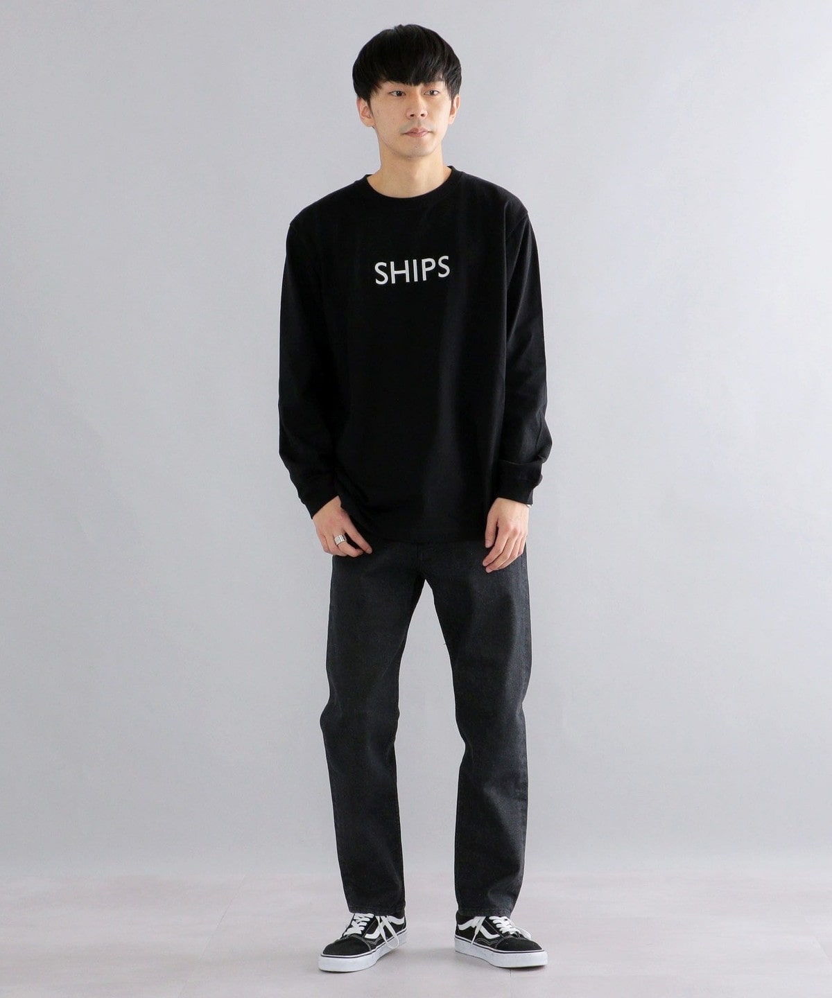 SHIPS: 刺繍 SHIPS ロゴ ユニセックス ロングスリーブ Tシャツ (ロンT