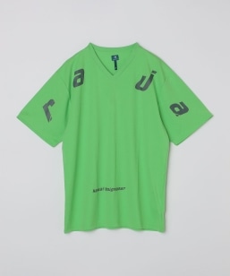 rajabrooke: raja V-NECK TEE