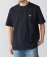 �ySHIPS�ʒ��zFRED PERRY: �����|�C���g���S �s�P T�V���c 26SS �l�C�r�[