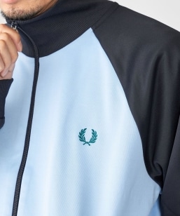FRED PERRY: RgXg X[u gbN WPbg
