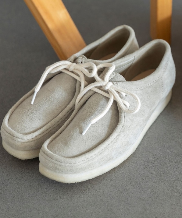 ySHIPS EXCLUSIVEzCLARKS: WALLABEE WHITE SOLE