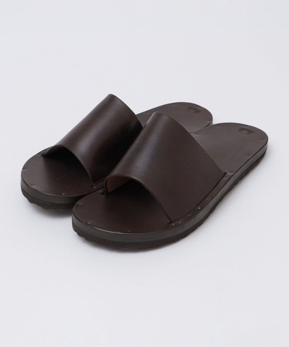 JUTTA NEUMANN: SIMONE SANDAL