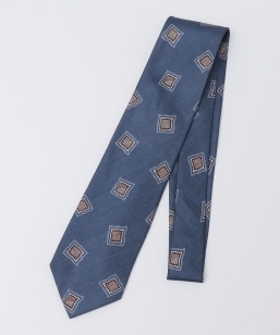 SHIPS: LUXURY VN XNGA R vg lN^C