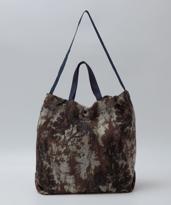 ENGINEERED GARMENTS: CARRY ALL TOTE FOREST CAMO