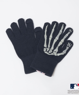 INFIELDER DESIGN: MLB BONE GLOVE