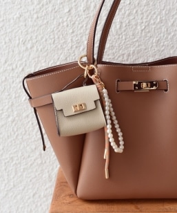 SHIPS Colors:~jobO `[