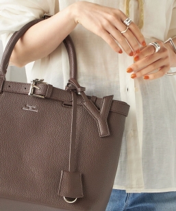 �s�\��t�yWEB����zGeorge Cinq:�C�j�V���� �`���[���i�u���E���j