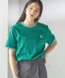FRED PERRY:M1588 TWIN TIPPED TEE 18/65/72/78/79 �O���[��