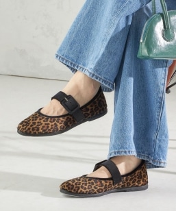 SPLETA ネイビー フラットシューズ（8/17まで発送不可） 楽天市場】ネイビー（バレエシューズ｜レディース靴）：靴の通販