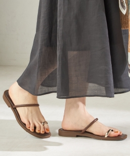 �s�\��tNICOLAS LAINAS: �����O �t���b�g �T���_��