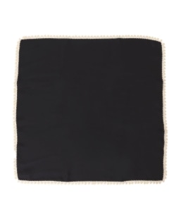 sera studio:CARRE 60 WITH OYA