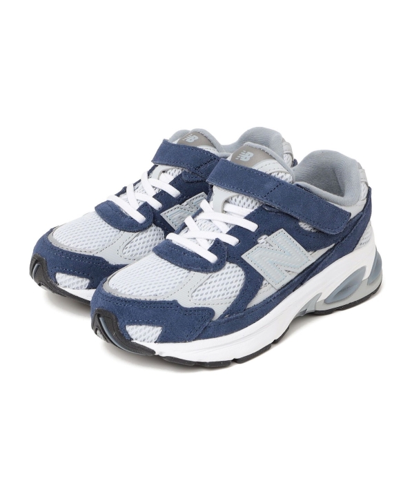 new balance:P2010 �X�j�[�J�[