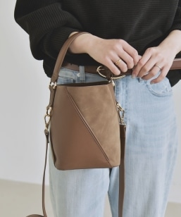 quaranciel: 2way �R���r �o�P�c �V�����_�[�o�b�O × �t�F�C�N�t�@�[ �В�