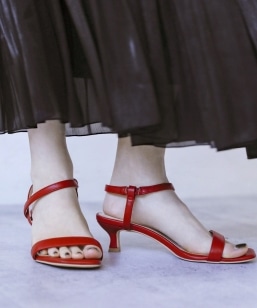 quaranciel: Xgbv q[ T_