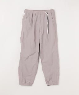 ���R��: �i�C���� �n�[�x�X�g �g���[�i�[ �p���c