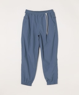 ���R��: �i�C���� �n�[�x�X�g �g���[�i�[ �p���c