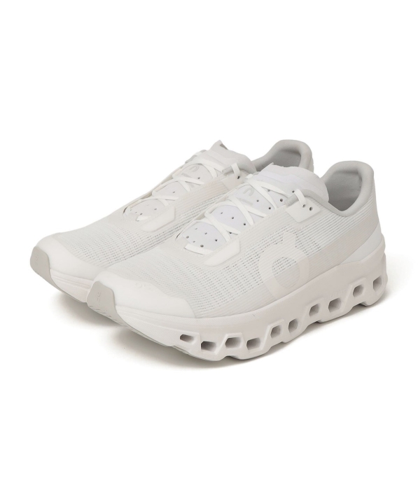 On: �N���E�h�����X�^�[ �{�C�h �X�j�[�J�[ 2