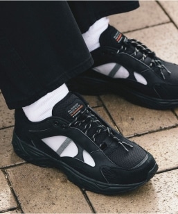 MOONSTAR 810S: STUDENAERO Xj[J[