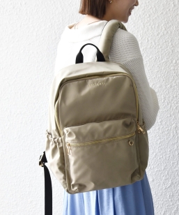 �s�\��tSHIPS any: A4 �T�C�h �M���U�[ �|�P�b�g �o�b�N�p�b�N