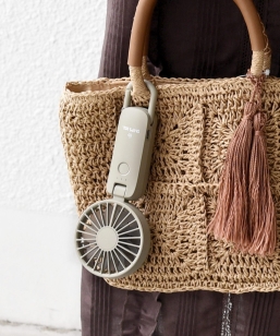 �ySHIPS any�ʒ��zRHYTHM: Silky Wind Mobile 4 �n���f�B �t�@��