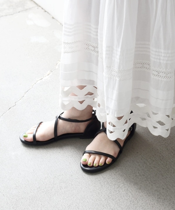 �s�\��t�ySHIPS any�ʒ��zeblouna: �t���b�g �i���[ �X�g���b�v �T���_��