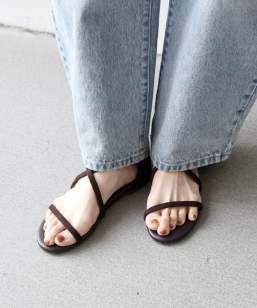 �s�\��t�ySHIPS any�ʒ��zeblouna: �t���b�g �i���[ �X�g���b�v �T���_��