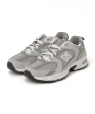 New Balance: MR530 Xj[J[ CgO[