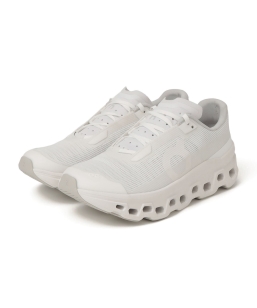 On: Cloudmonster Void �X�j�[�J�[