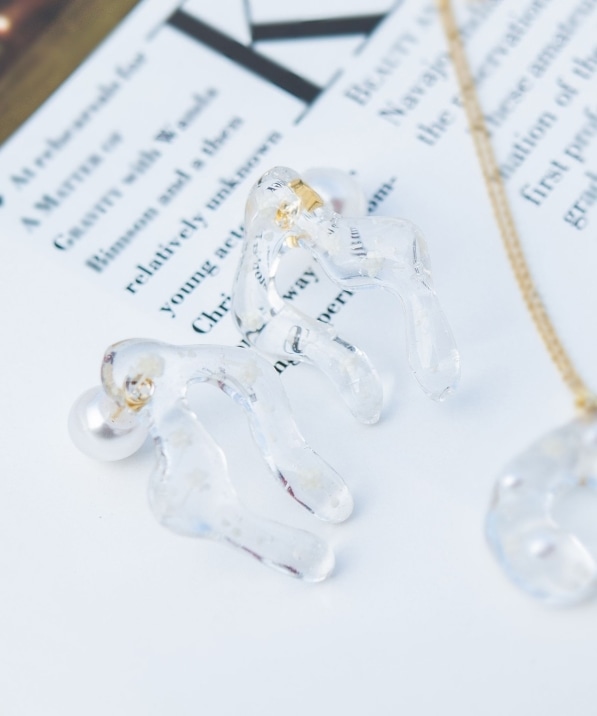 Ships Any別注 Alpaca To Hana ミモザ カーブ モチーフ ピアス アクセサリー Ships 公式サイト 株式会社シップス