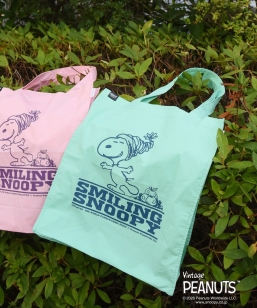 FRUIT OF THE LOOM: PEANUTS �O���t�B�b�N �g�[�g�o�b�O<KIDS>