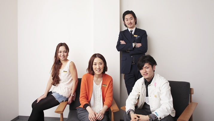 ̃X^bt甃I `DG̔ڋq̗V`