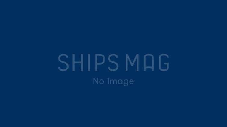 FROM SHOP STAFF SPECIAL  c D