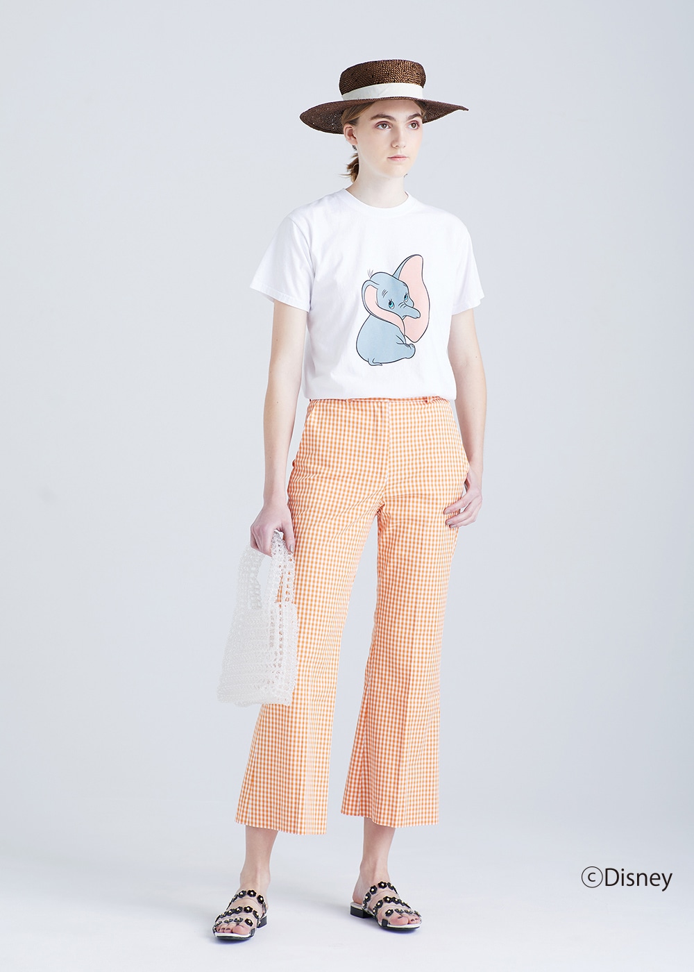 �m�X�^���W�b�N�ȃA�����J�����̋C��