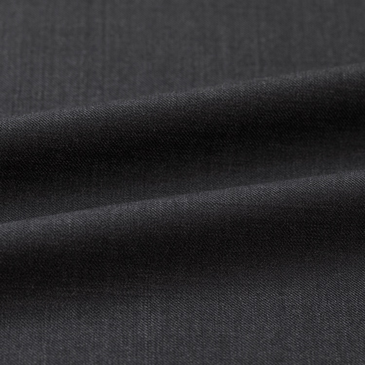 チャコールグレー