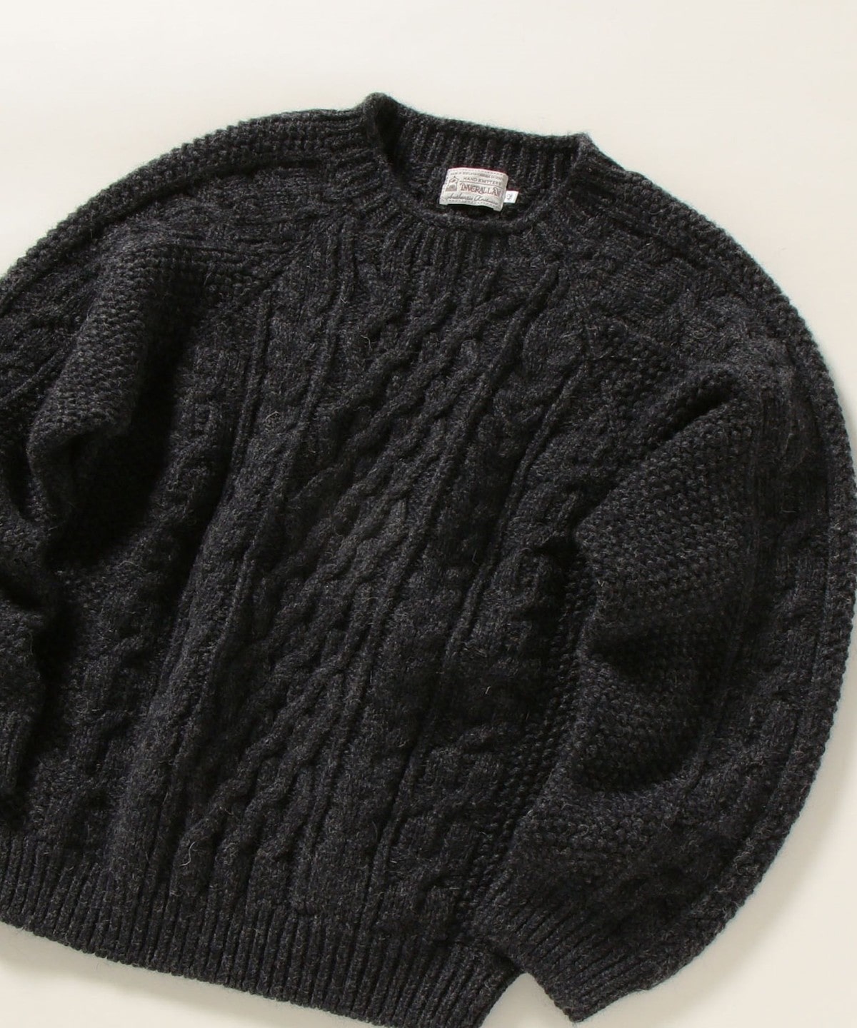 �A�E�^�[�̉��ɔE�΂������c INVERALLAN�̂������Z�[�^�[!!